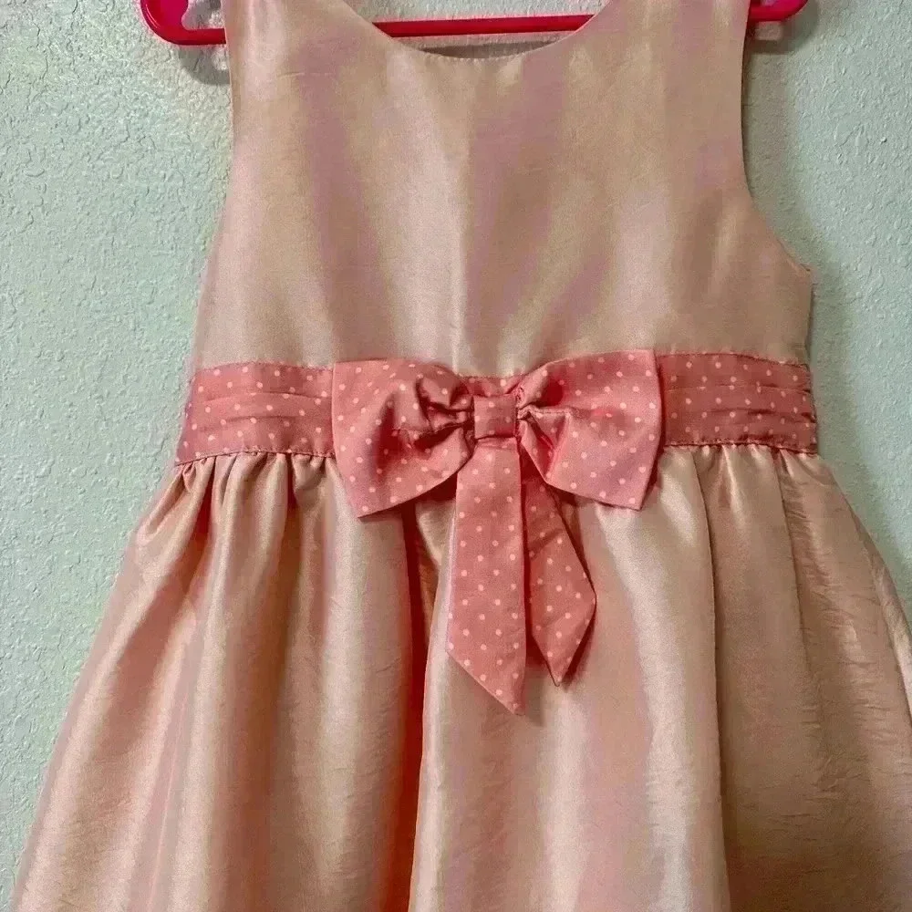 H&M girls Peach Bow Dress size 6-7 years